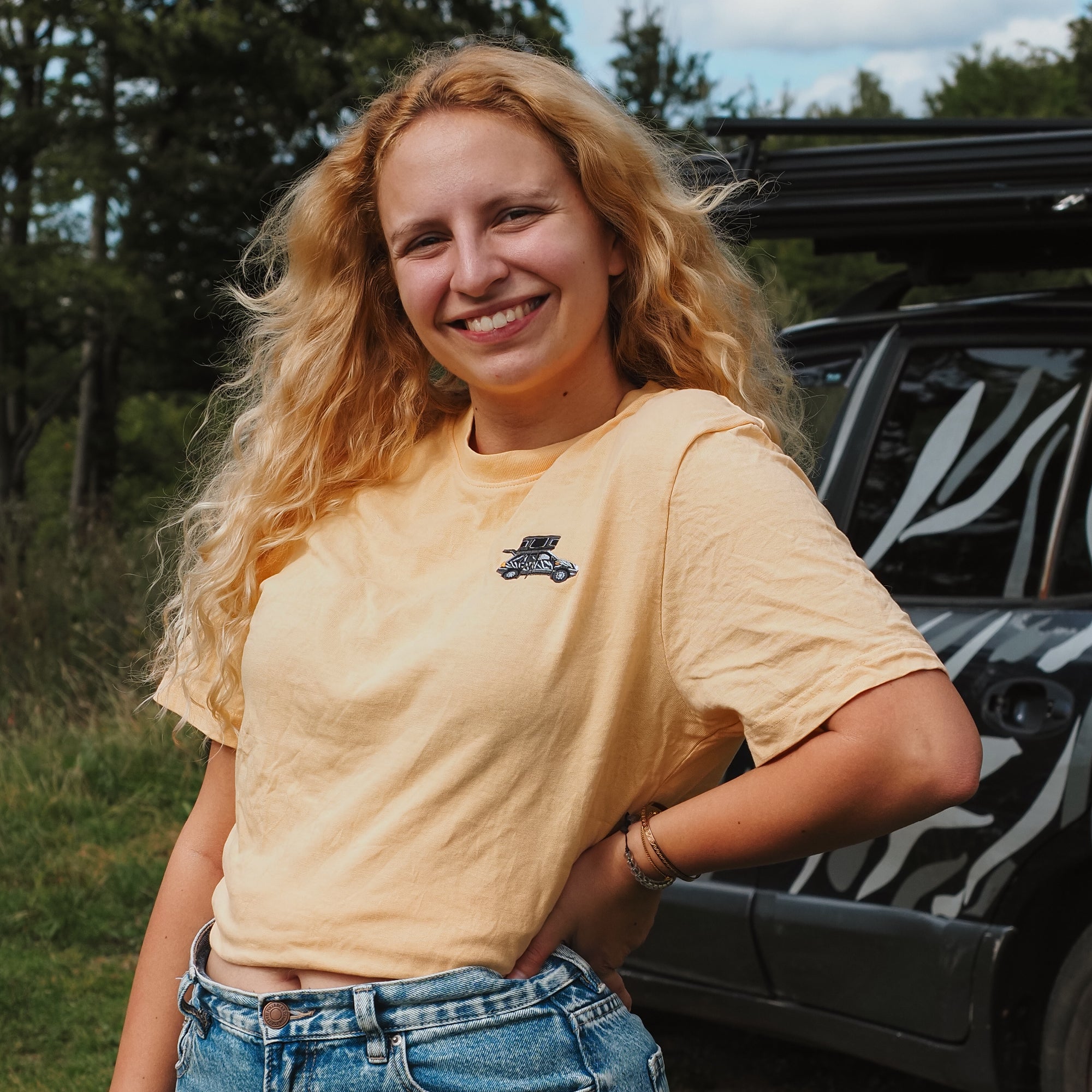 BOXIO x kommando.frei I T-Shirt mit Stickerei