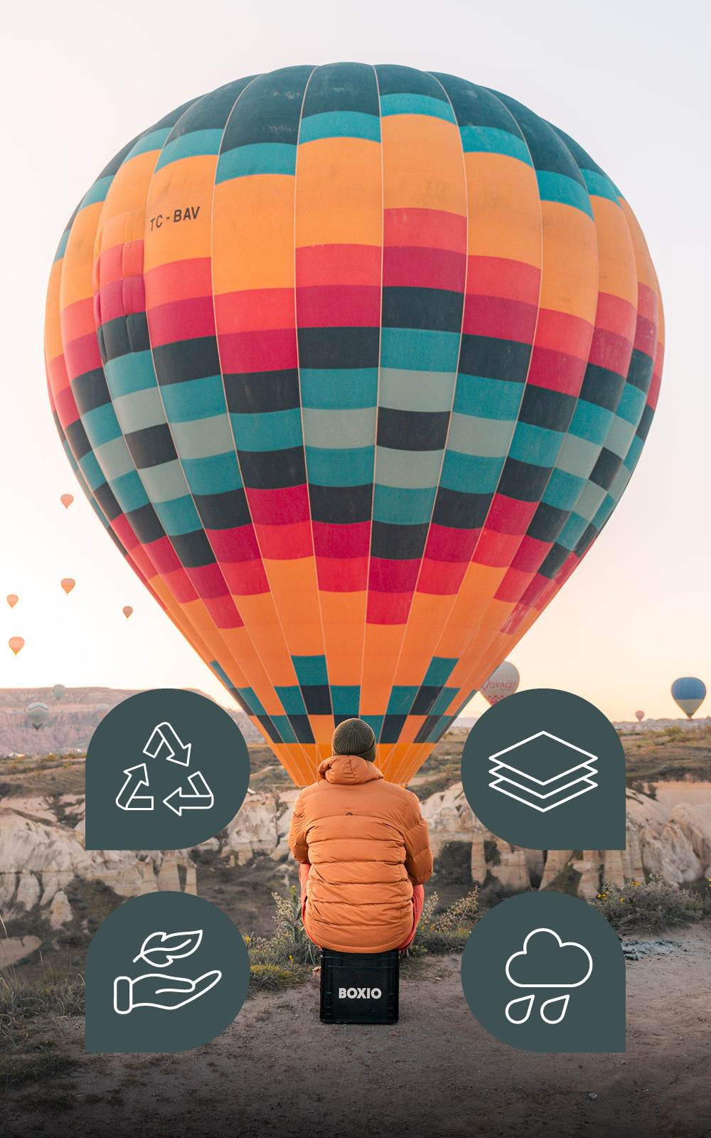 trenntoilette vor heißluftballon