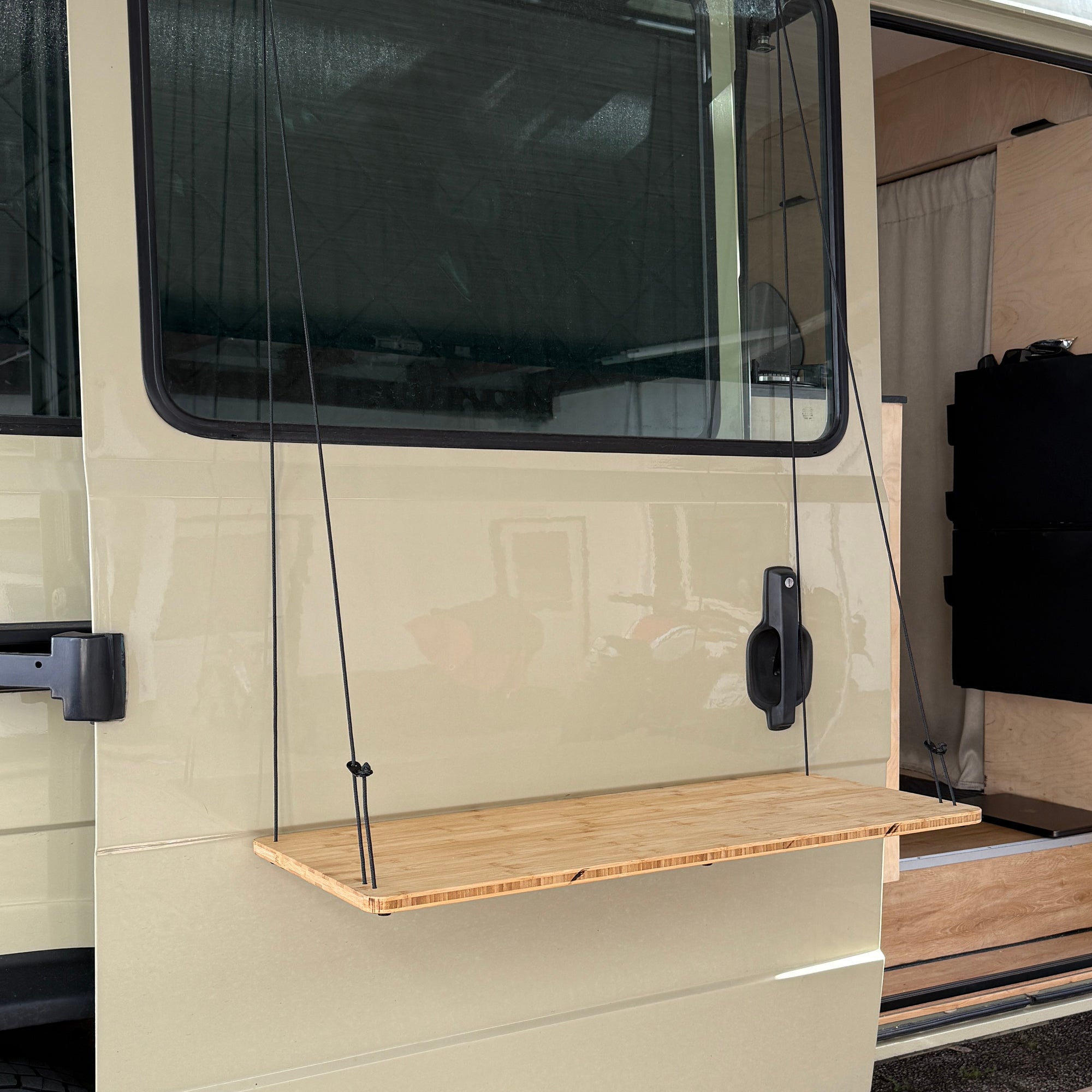 BOXIO DOORBOARD I Hanging shelf for van sliding door